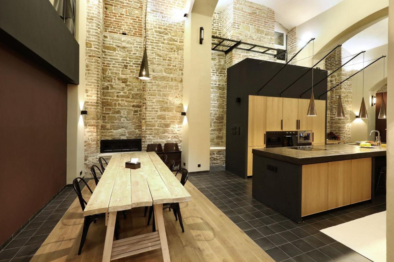 American Loft In The Heart Of Прага Экстерьер фото