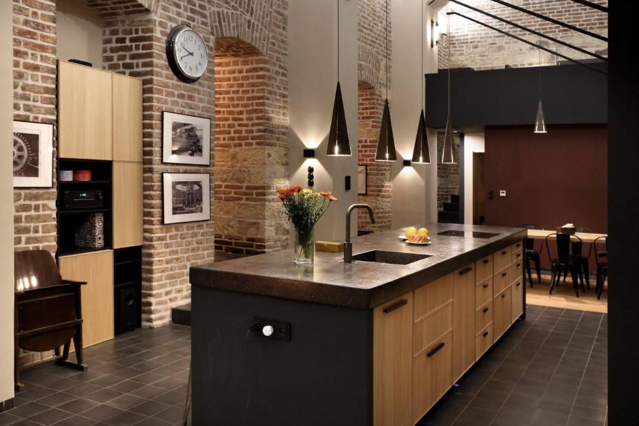 American Loft In The Heart Of Прага Экстерьер фото
