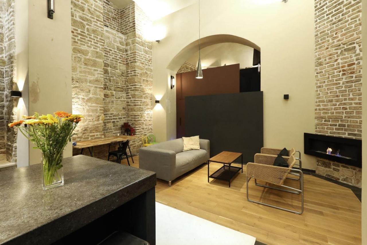 American Loft In The Heart Of Прага Экстерьер фото