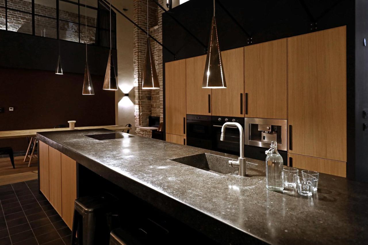 American Loft In The Heart Of Прага Экстерьер фото