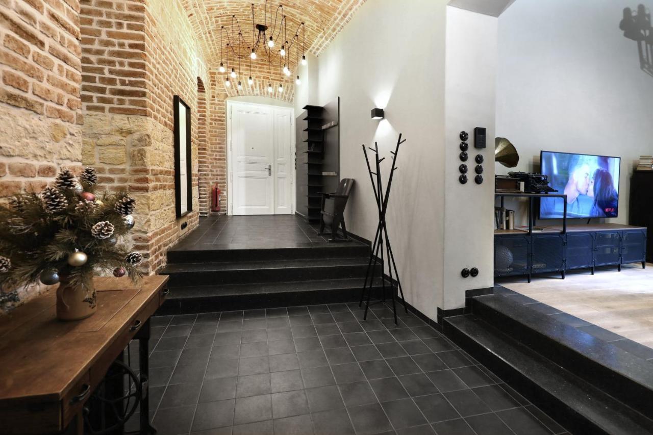 American Loft In The Heart Of Прага Экстерьер фото